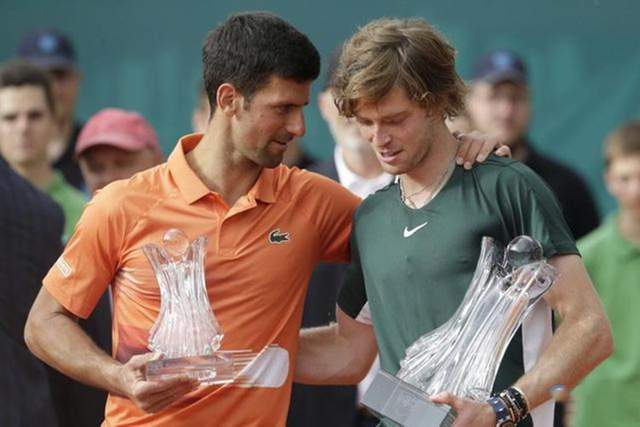 人寄予厚望 人寄予厚望