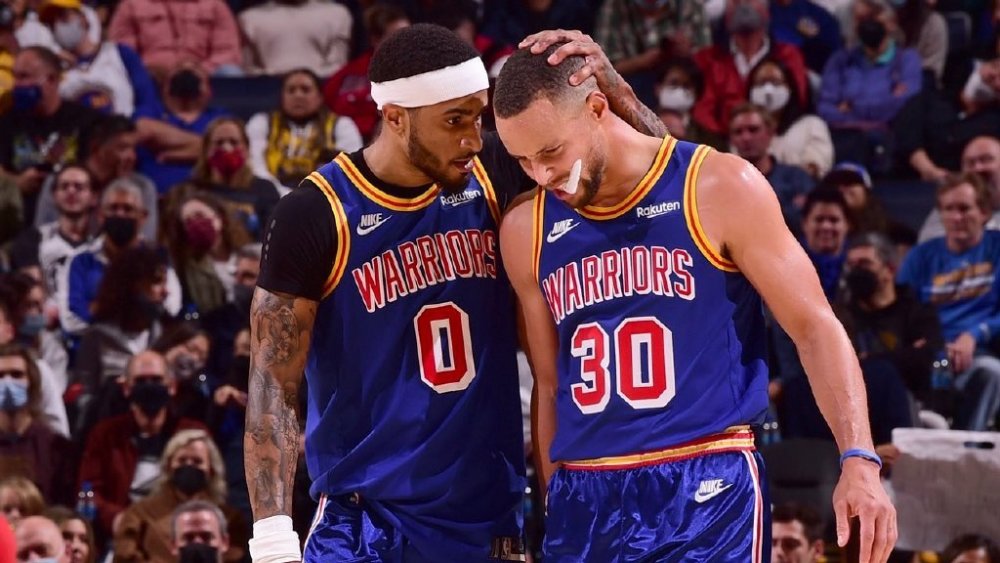 时化身后腰 时化身后腰